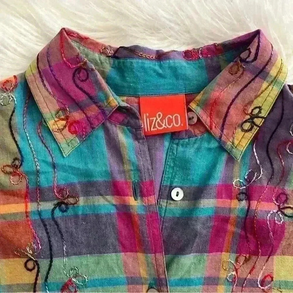 Liz & Co 90’s Rainbow Plaid Button Down with Wavy Floral Embroidery Small - Picture 6 of 9